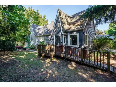6807 NE Wygant St, Portland, OR 97218