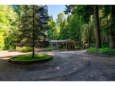 56851 N Bank Rd, Mckenzie Bridge, OR 97413