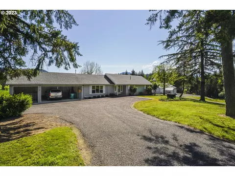 14025 NW Meadow Lake Rd, Carlton, OR 97111