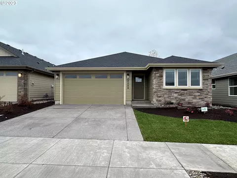 2222 SE Academy St #175, Dallas, OR 97338