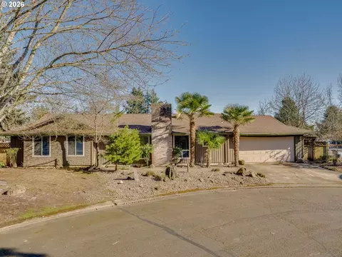 912 NW Oakwood Cir, Mcminnville, OR 97128
