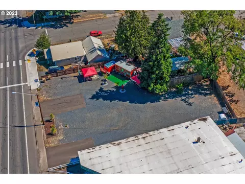 2123 Main St, Sweet Home, OR 97386