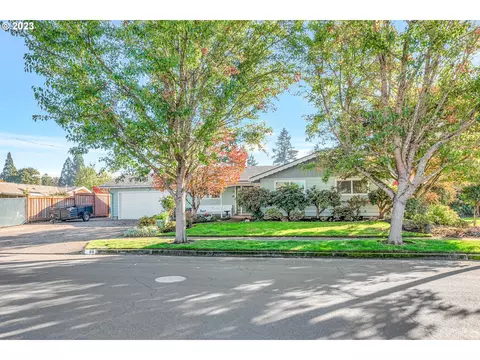 366 Santa Clara Ave, Eugene, OR 97404