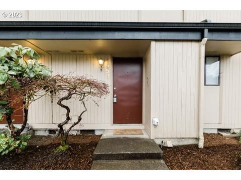 1553 Fetters Loop, Eugene, OR 97402 photo 1