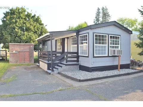 1601 Carolyn Ter, Elgin, OR 97827