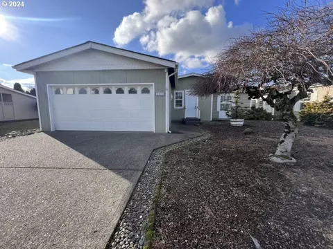 16500 SE 1st St #163, Vancouver, WA 98684