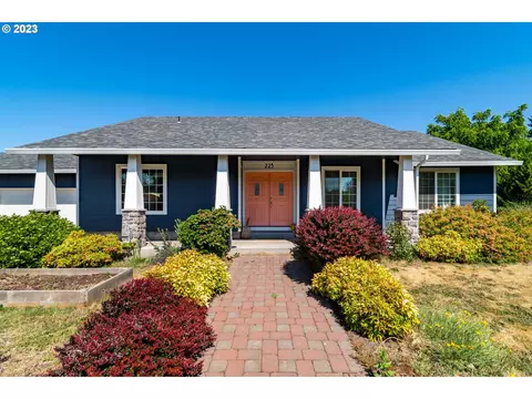 223 Foxglove Ave, Eugene, OR 97404