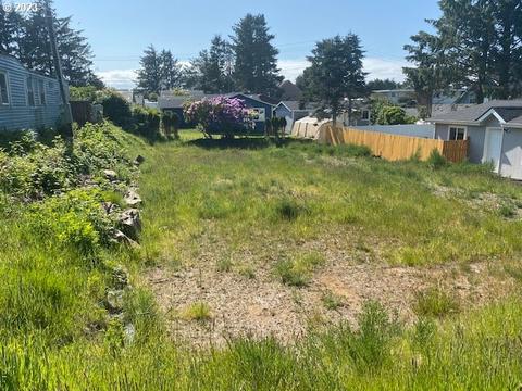 631 SE Keel Ave, Lincoln City, OR 97367