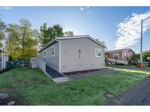312 Aspen Dr #8, Aumsville, OR 97325