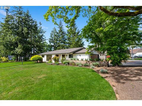 315 Cherry Ave, Oregon City, OR 97045