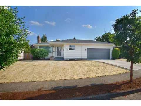 9310 SE Madison St, Portland, OR 97216