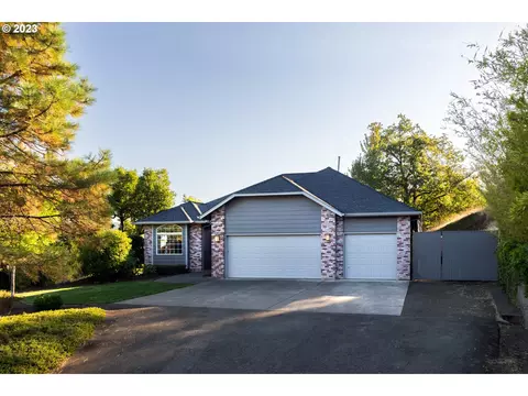 2916 NW Ralinda Ct, Roseburg, OR 97471
