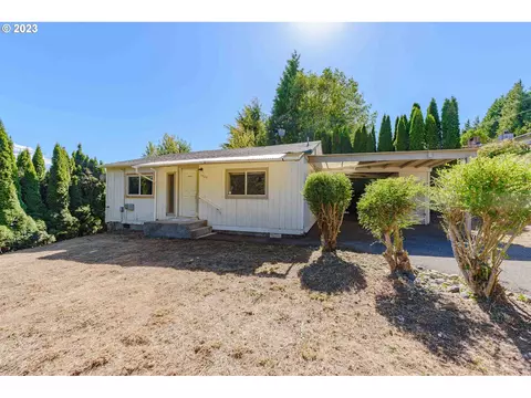 1925 California Ave, Coos Bay, OR 97420