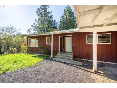 Exterior - 11736 Orchard Ave, Mapleton, OR 97453 photo 2 of 4