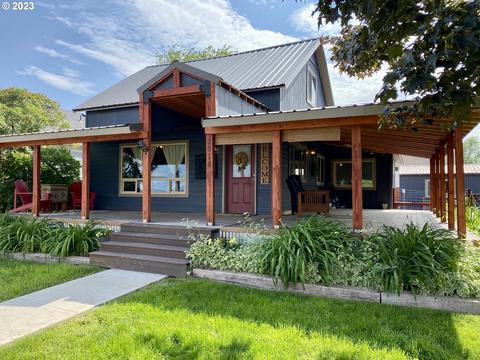 2018 8th St, Baker City, OR 97814