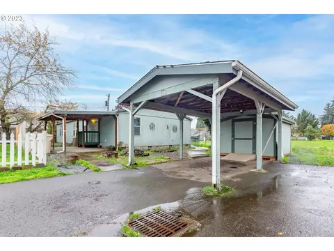 344 Elmore St, Lebanon, OR 97355
