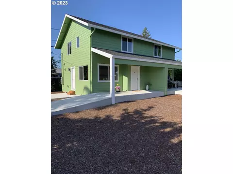 16317 SE Salmon St #B, Portland, OR 97233