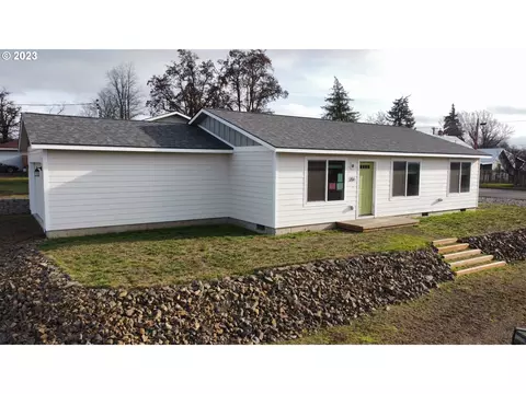 206 N Washington St, Goldendale, WA 98620