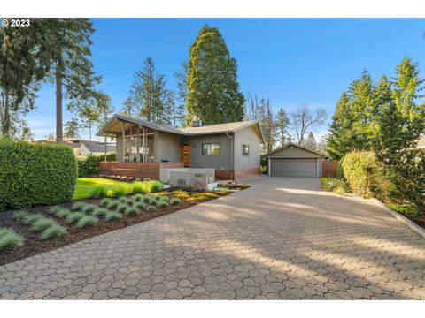 14611 Uplands Dr, Lake Oswego, OR 97034