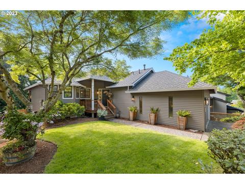 16560 SW Woodcrest Ave, Tigard, OR 97224