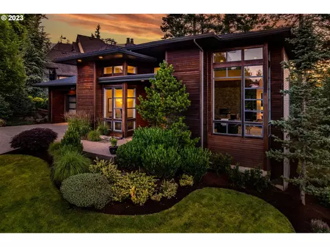 3067 Coeur D Alene Dr, West Linn, OR 97068