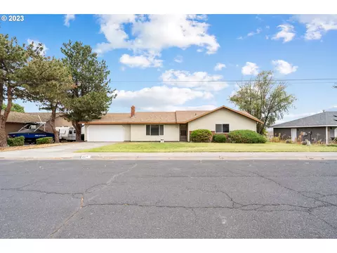 414 Monroe St, Umatilla, OR 97882