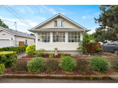 6114 SE 87th Ave, Portland, OR 97266