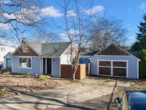9850 SE 42nd Ave, Milwaukie, OR 97222