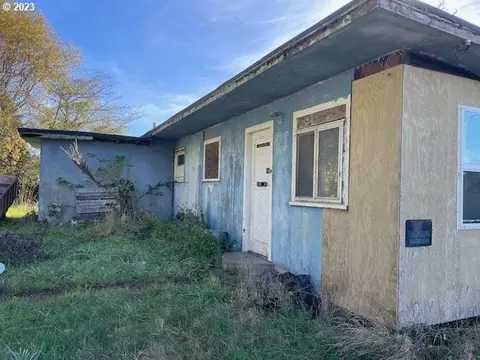 538 S Wasson St, Coos Bay, OR 97420