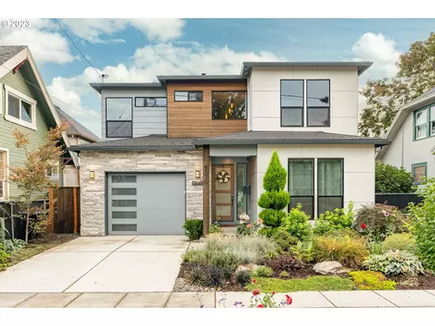6070 SE Pardee St, Portland, OR 97206
