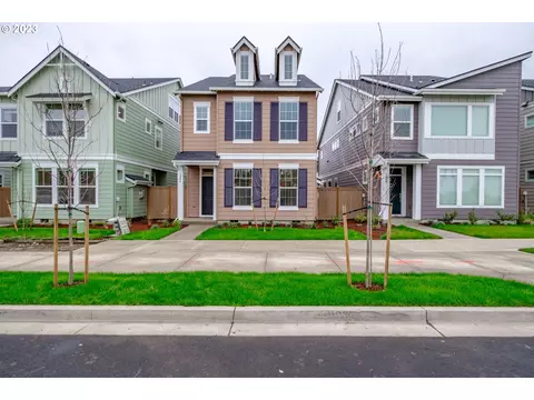 3964 SE 83rd Ave, Hillsboro, OR 97123