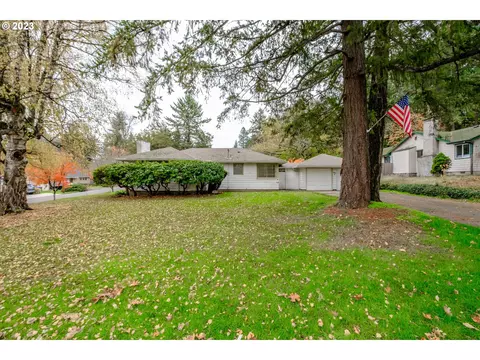 8410 SW 45th Ave, Portland, OR 97219