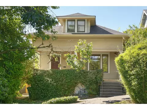22 S Lowell St, Portland, OR 97239