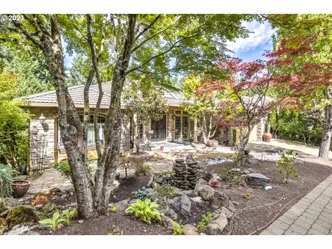 17873 SW Cicero Ct, Beaverton, OR 97007
