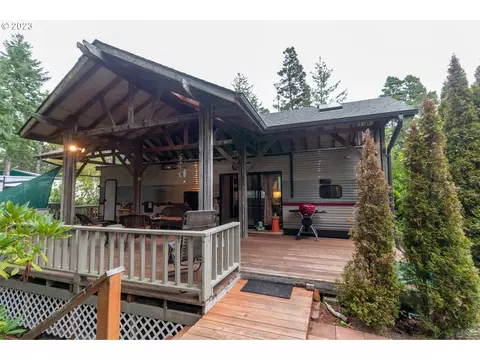 79 Manzanita Way, Florence, OR 97439