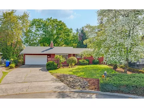 18050 SE Kelly St, Portland, OR 97236