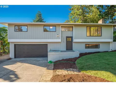 15905 SE Oatfield Rd, Milwaukie, OR 97267
