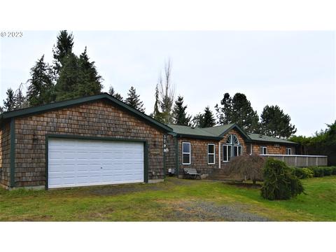 3798 Starlight Dr, Silverton, OR 97381