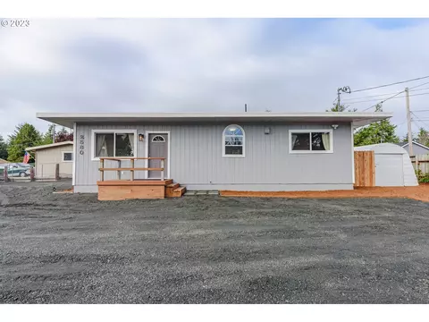 2580 Pine Ave, Coos Bay, OR 97420