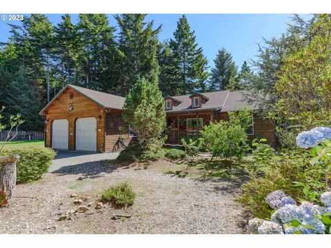 53768 Beach Loop Rd, Bandon, OR 97411
