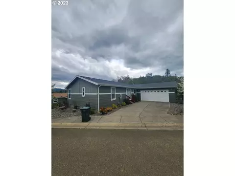 314 Wild Creek Way, Canyonville, OR 97417