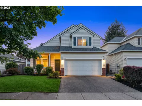 2357 NE 10th Ave, Hillsboro, OR 97124