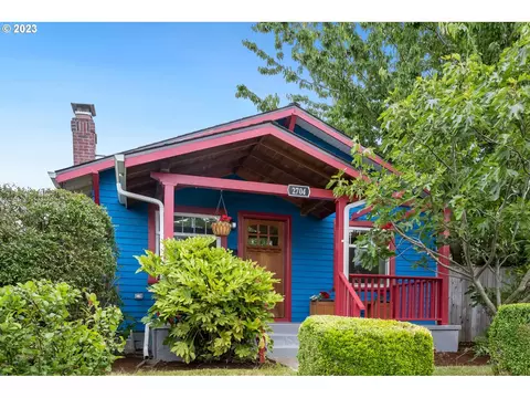 2704 SE 77th Ave, Portland, OR 97206