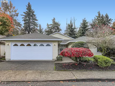 15250 NE Knott St, Portland, OR 97230