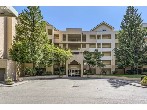 6645 W Burnside Rd #552, Portland, OR 97210