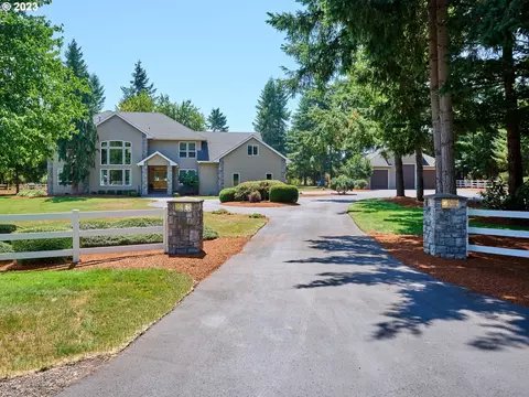 7798 Alexa Ln SE, Salem, OR 97317