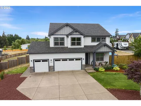 864 E Mckinley St, Carlton, OR 97111
