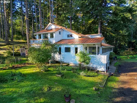 4490 Territorial Hwy, Cottage Grove, OR 97424