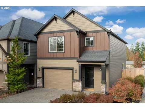 17925 SW Brisk Ln, Beaverton, OR 97007