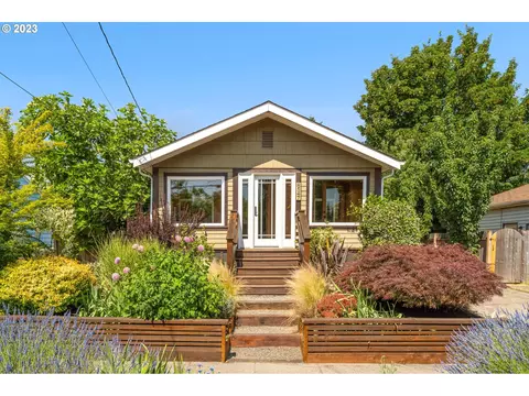 8547 N Richmond Ave, Portland, OR 97203
